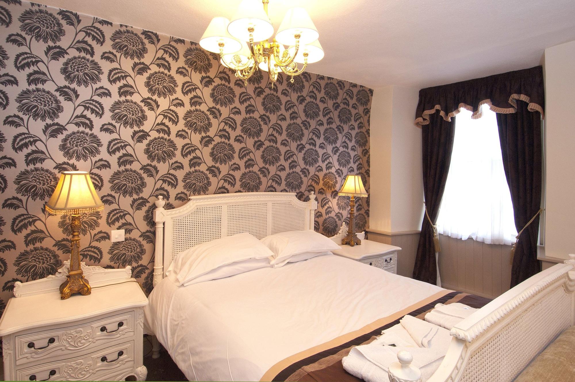 סווינדון The Old Crown Coaching Inn מראה חיצוני תמונה