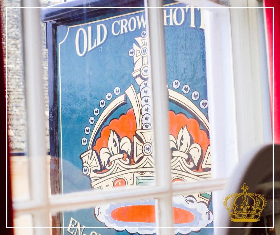 סווינדון The Old Crown Coaching Inn מראה חיצוני תמונה