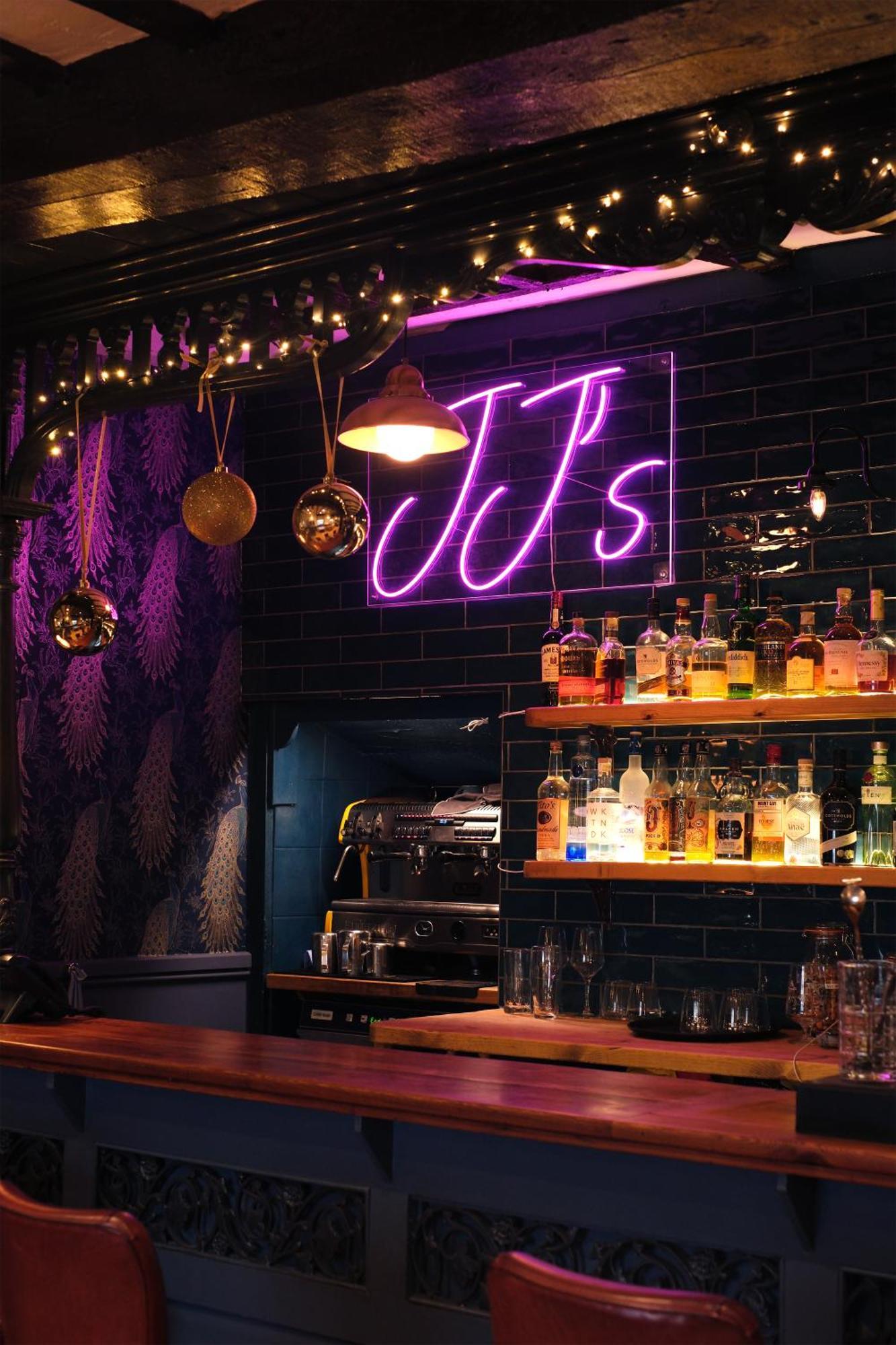 סווינדון The Old Crown Coaching Inn מראה חיצוני תמונה